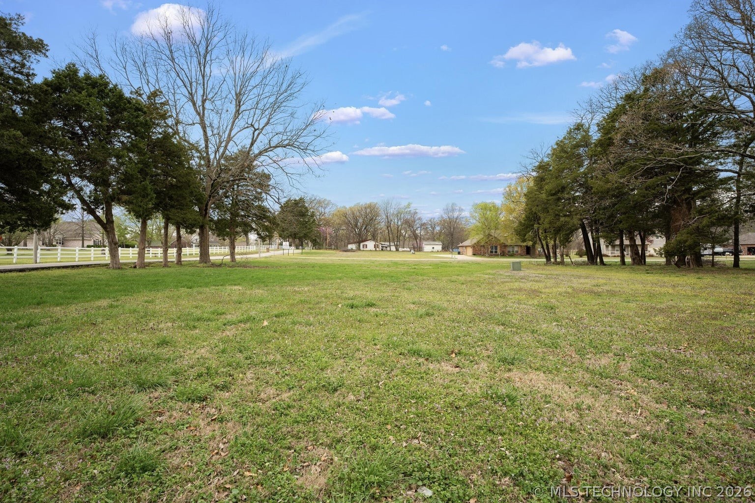 26 S 592 Place Grove OK 74344
