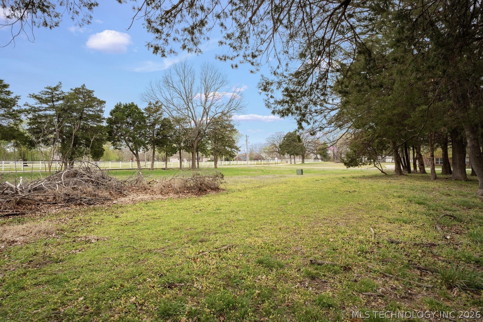 26 S 592 Place Grove OK 74344