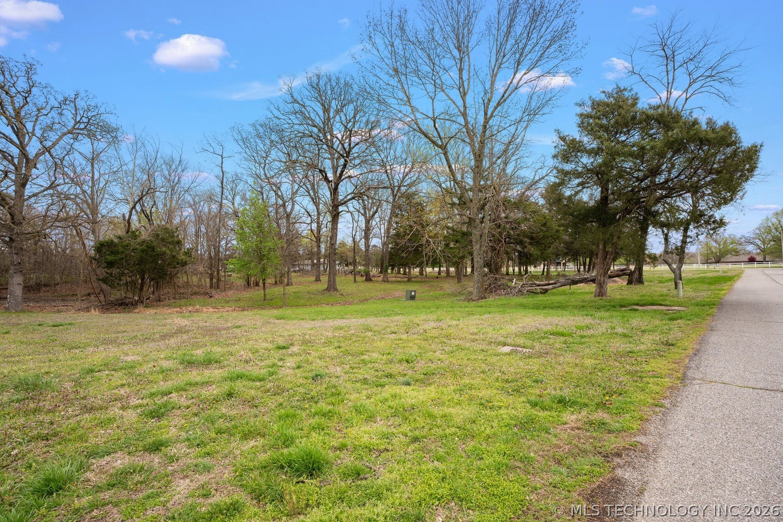 26 S 592 Place Grove OK 74344
