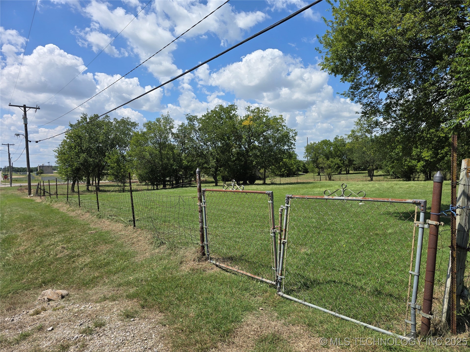 E 21st Street S Broken Arrow OK 74014
