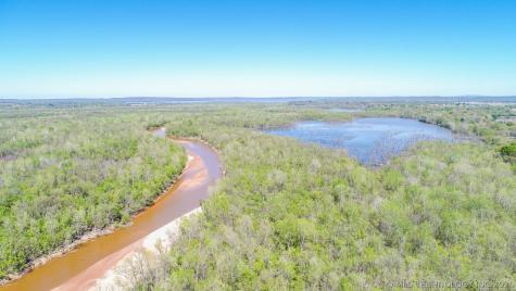 107 E Lakeshore Drive Canadian OK 74501