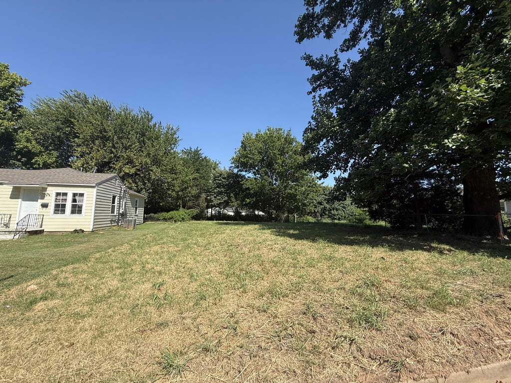 527 S 47th Avenue W Tulsa OK 74127