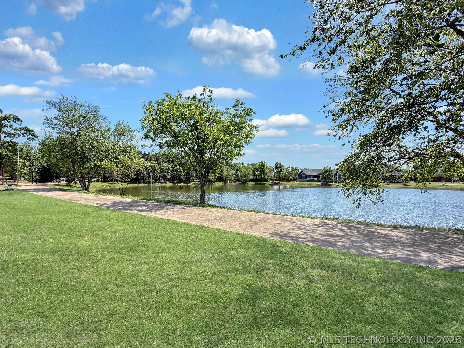 725 W Northlake Drive Tahlequah OK 74464