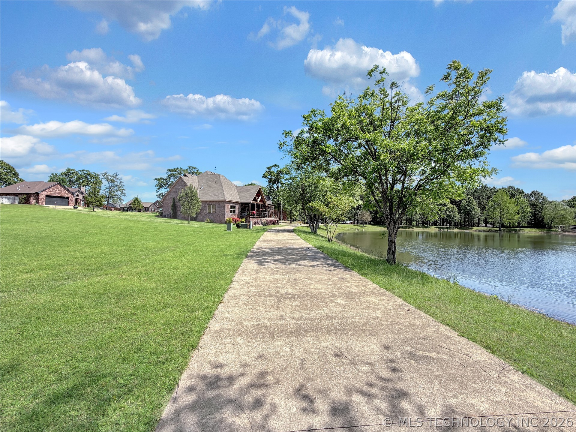 725 W Northlake Drive Tahlequah OK 74464