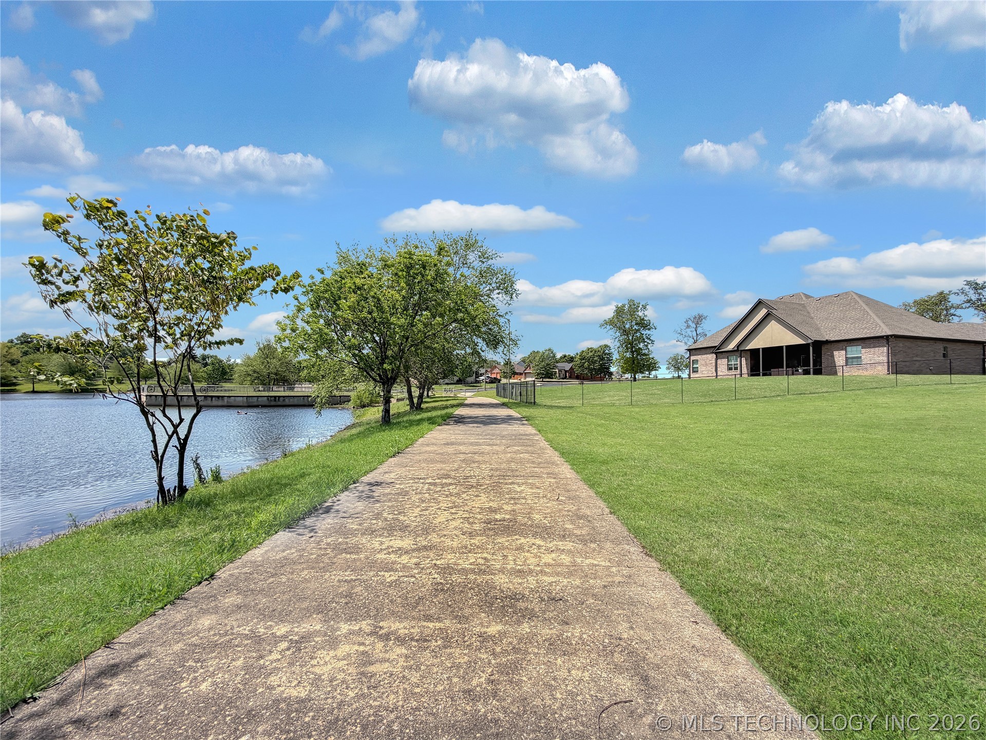 725 W Northlake Drive Tahlequah OK 74464