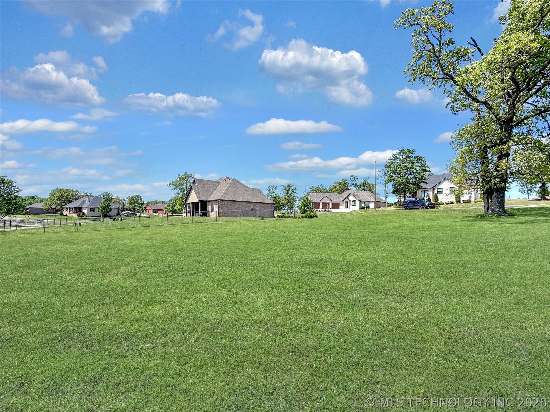725 W Northlake Drive Tahlequah OK 74464