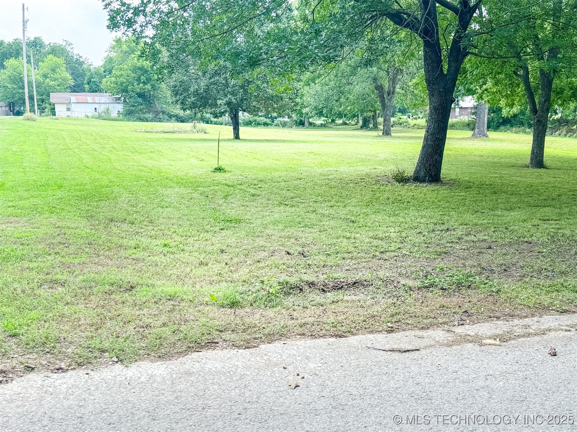 514 W Creek Checotah OK 74426