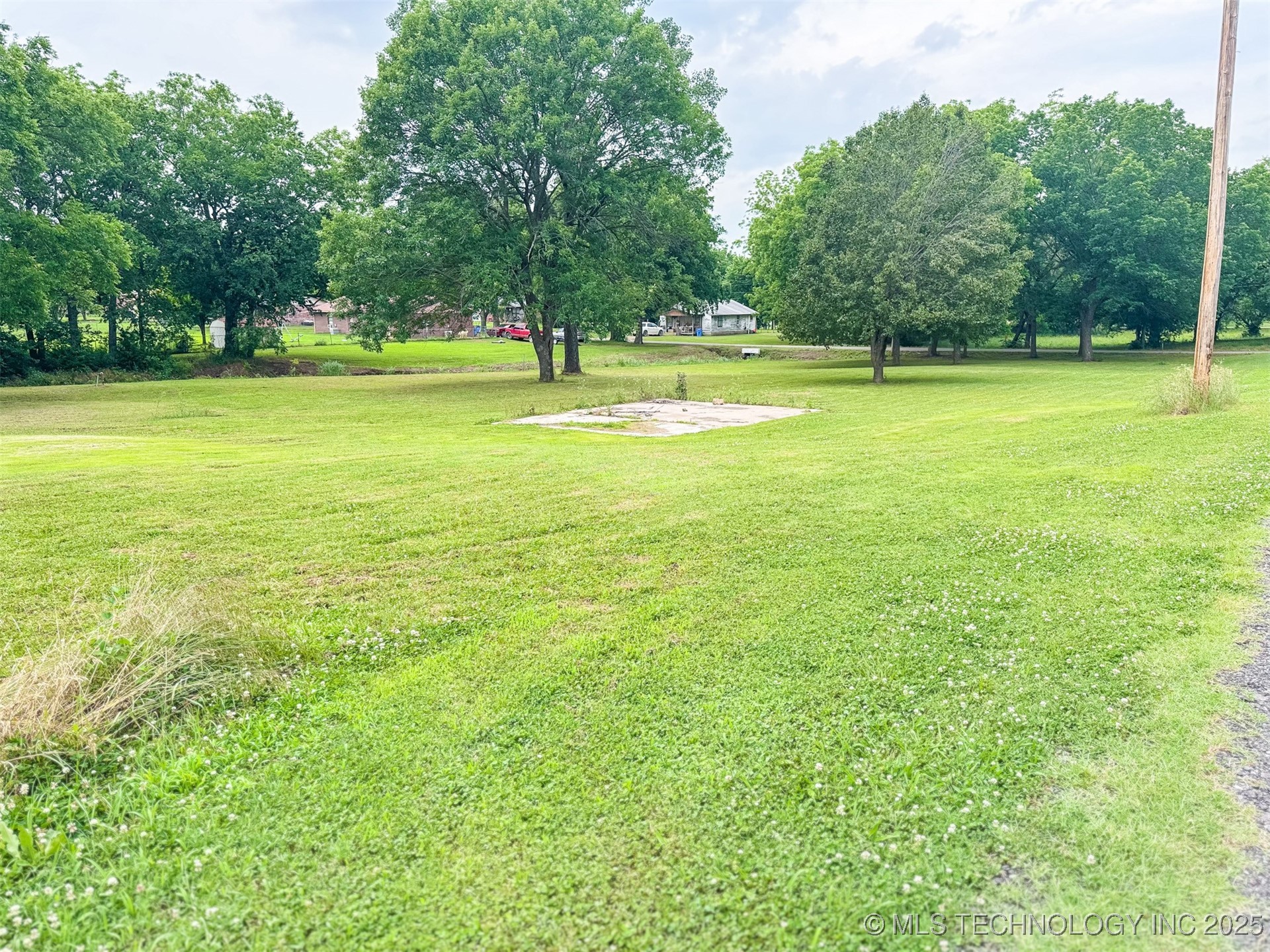 514 W Creek Checotah OK 74426