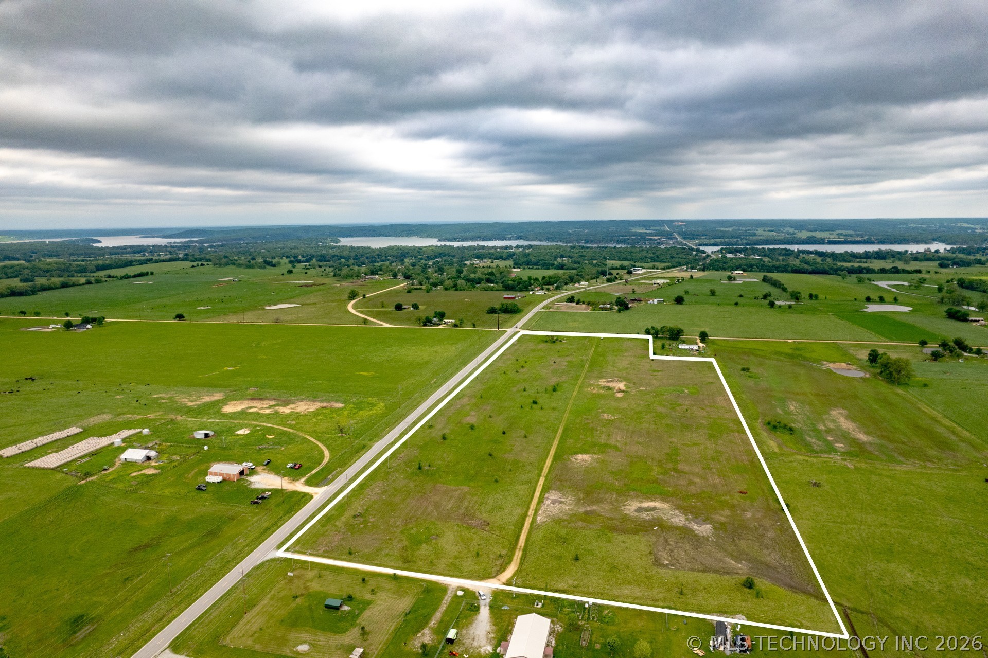 30 S Highway 10 Grove OK 74344