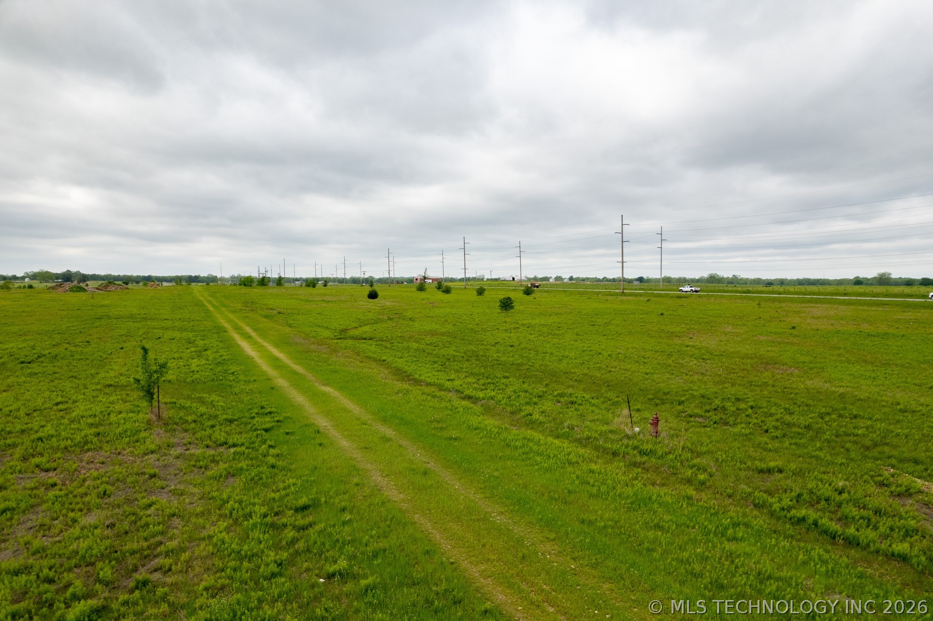 30 S Highway 10 Grove OK 74344