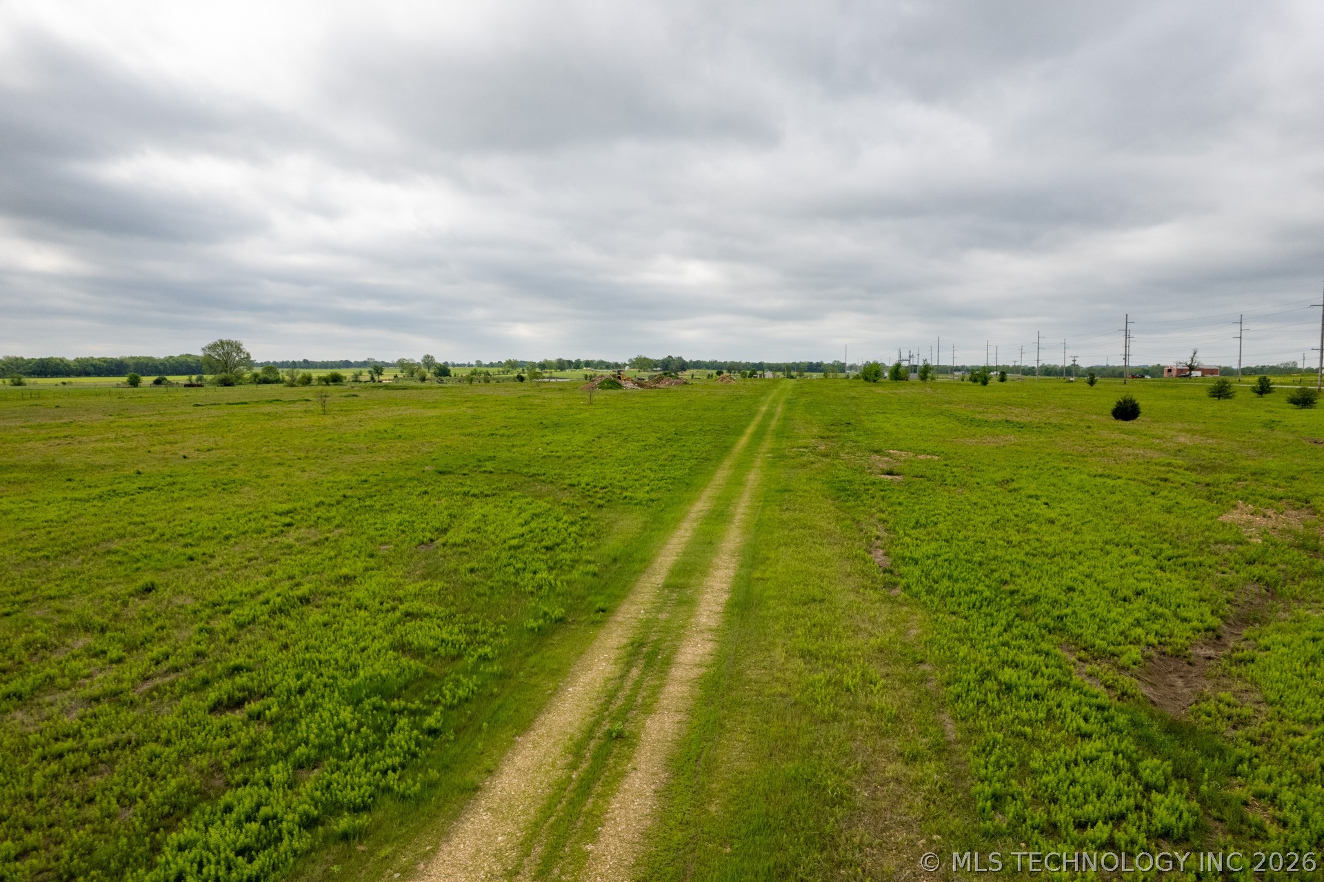 30 S Highway 10 Grove OK 74344