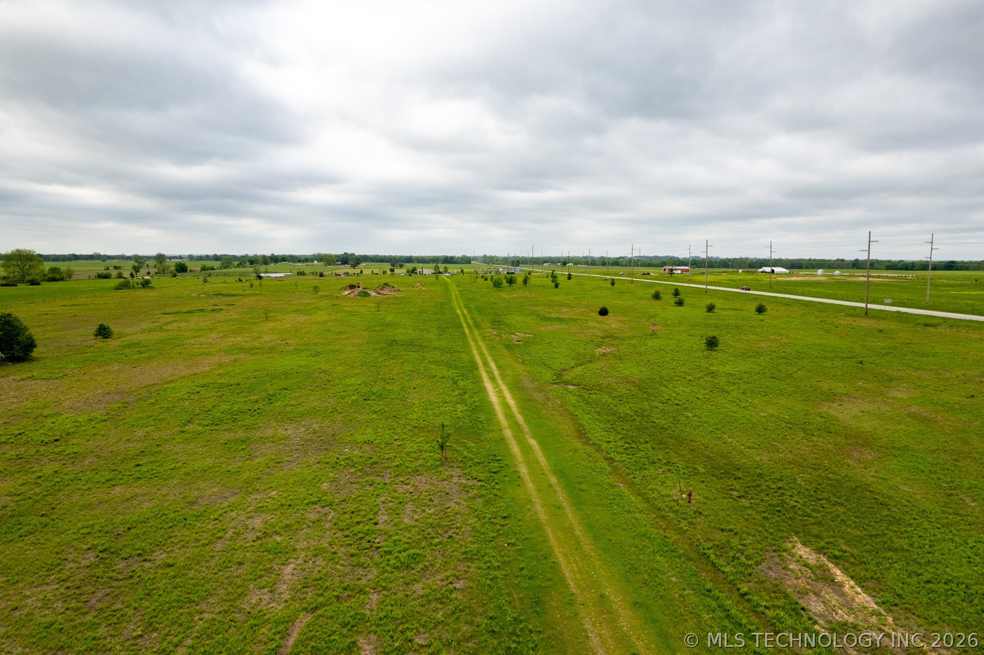 30 S Highway 10 Grove OK 74344