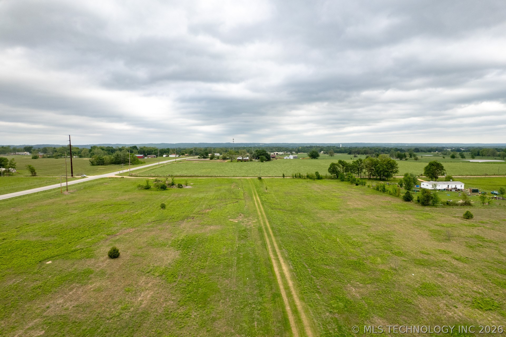 30 S Highway 10 Grove OK 74344