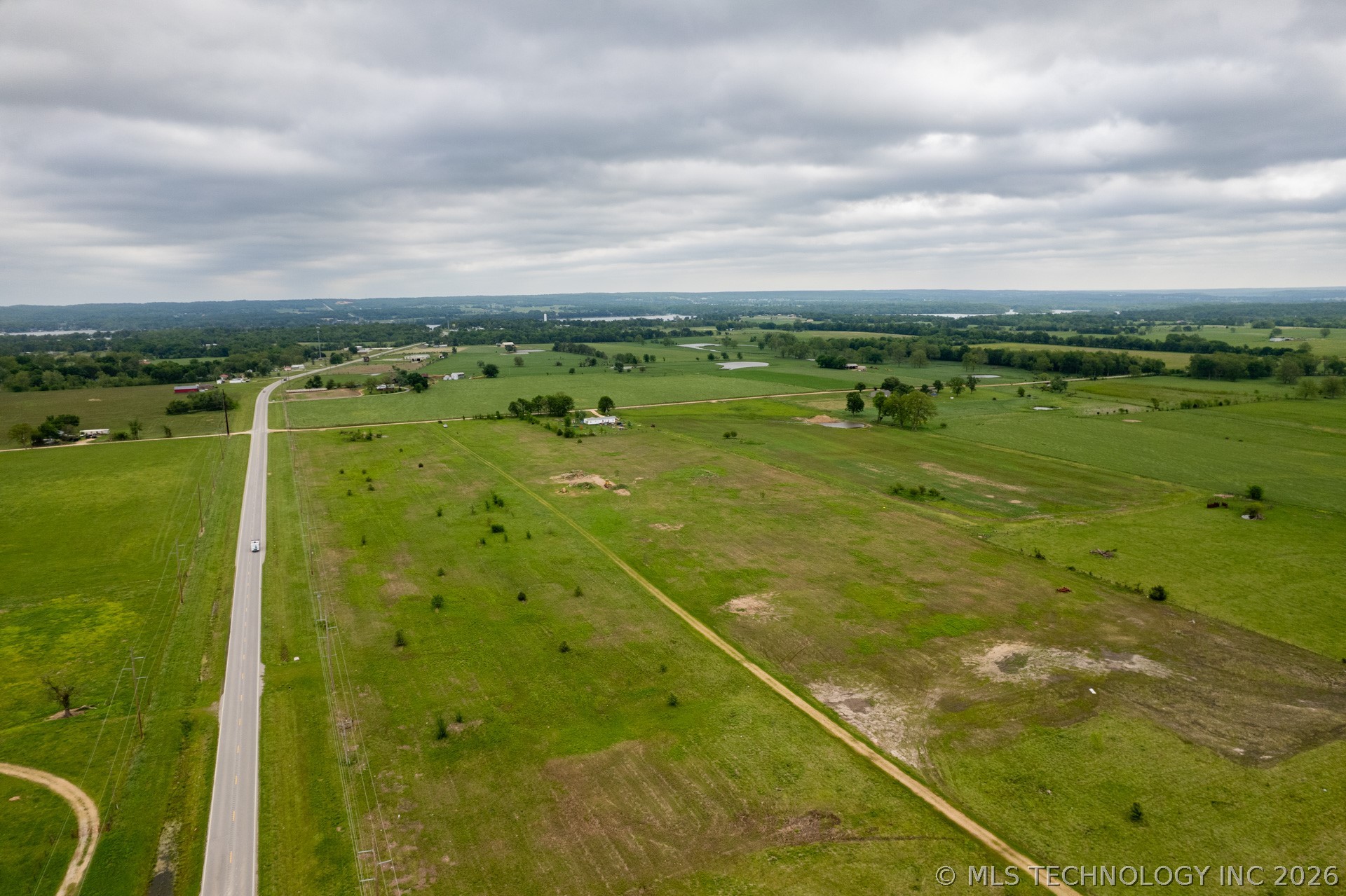 30 S Highway 10 Grove OK 74344