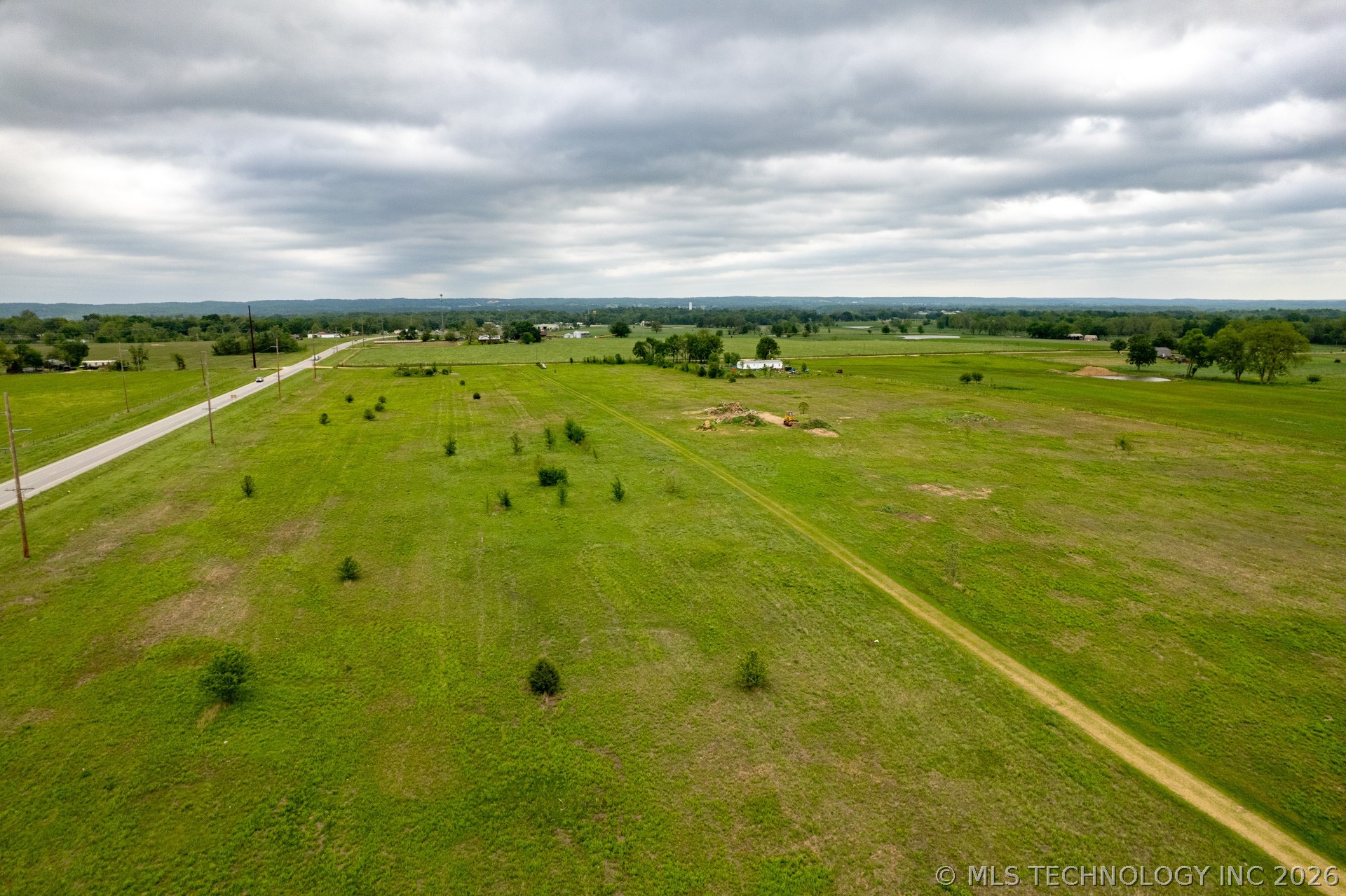 30 S Highway 10 Grove OK 74344