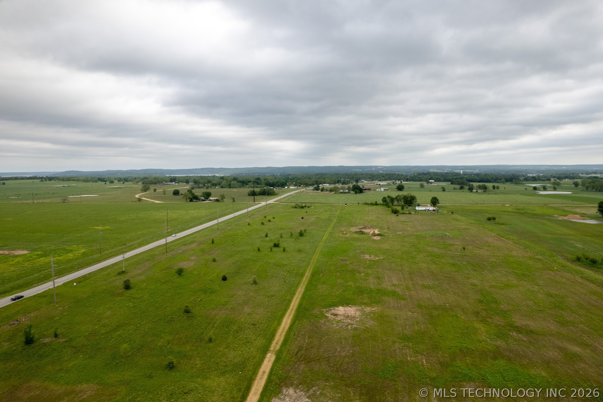 30 S Highway 10 Grove OK 74344