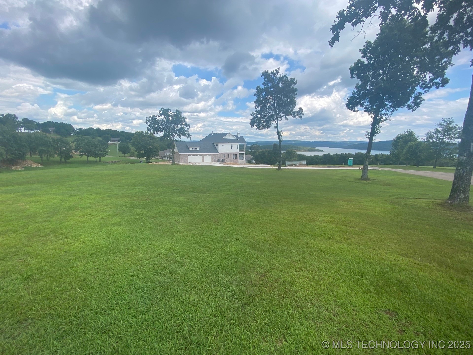 15894 W Hickory Road Park Hill OK 74451