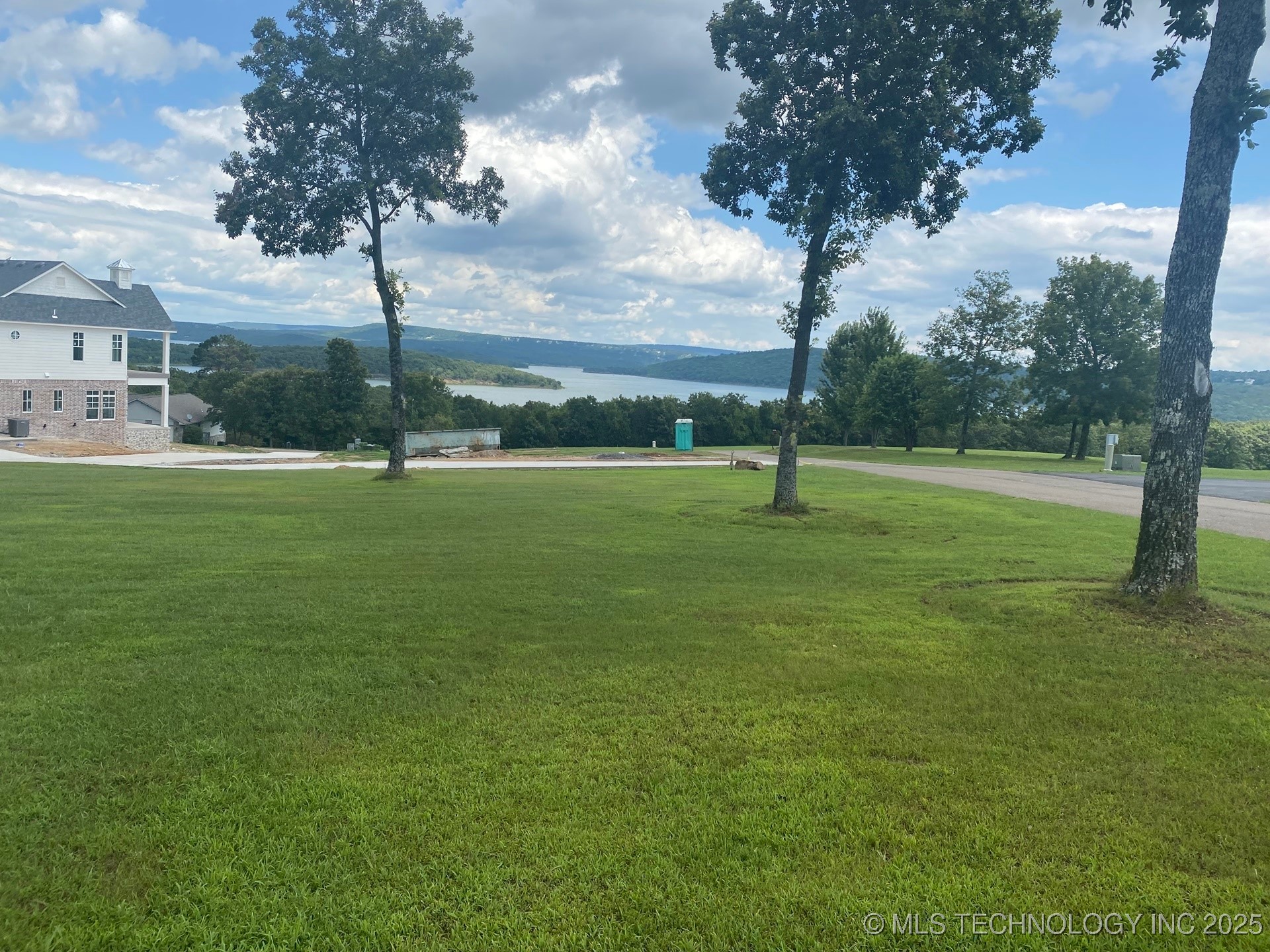 15894 W Hickory Road Park Hill OK 74451