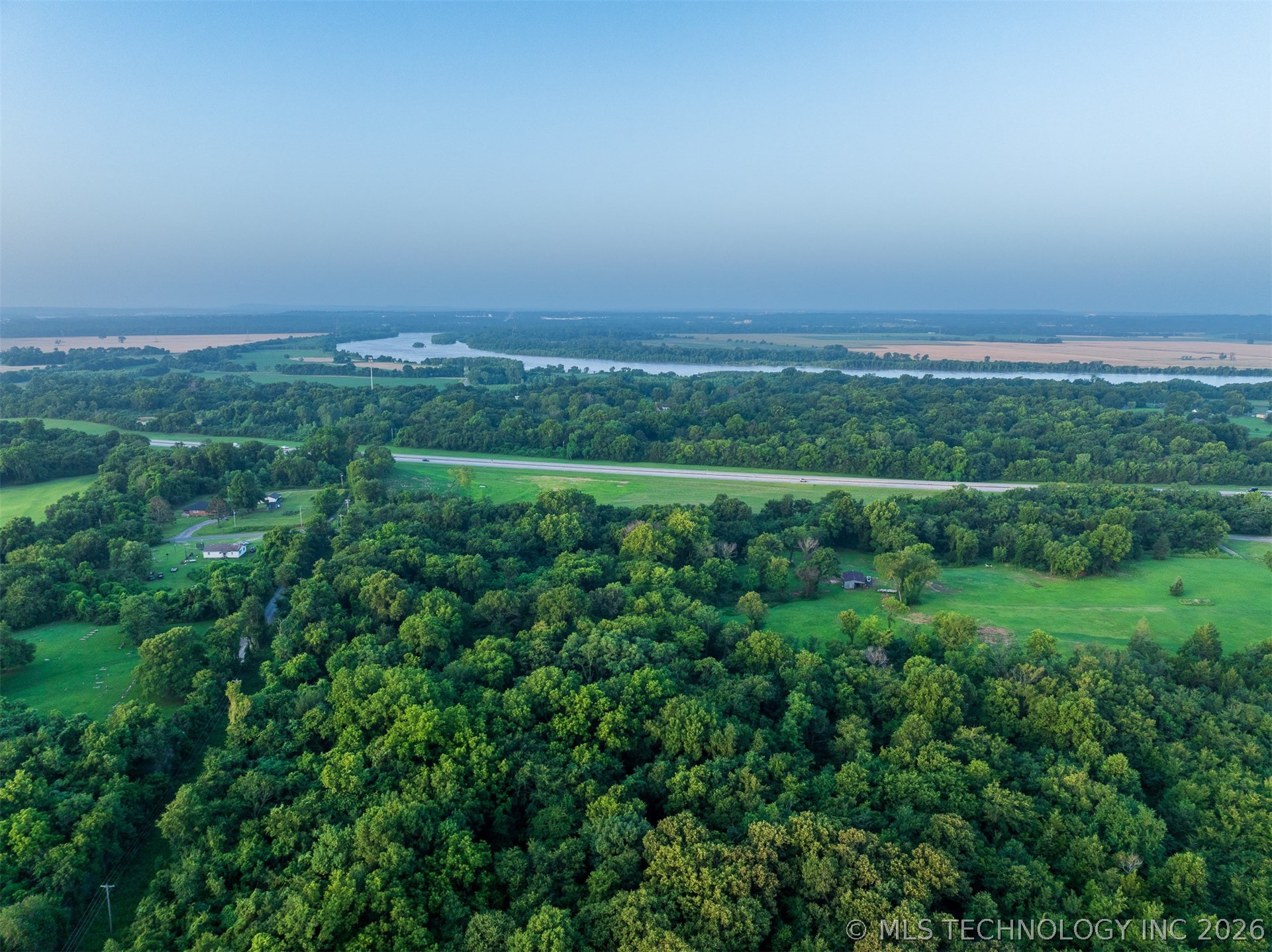 8 E 60th Street N Porter OK 74454