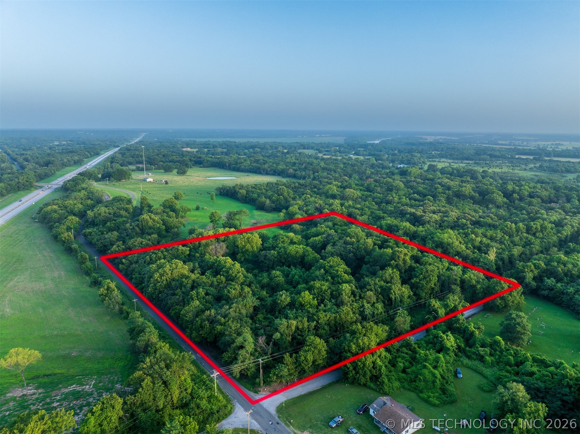 8 E 60th Street N Porter OK 74454