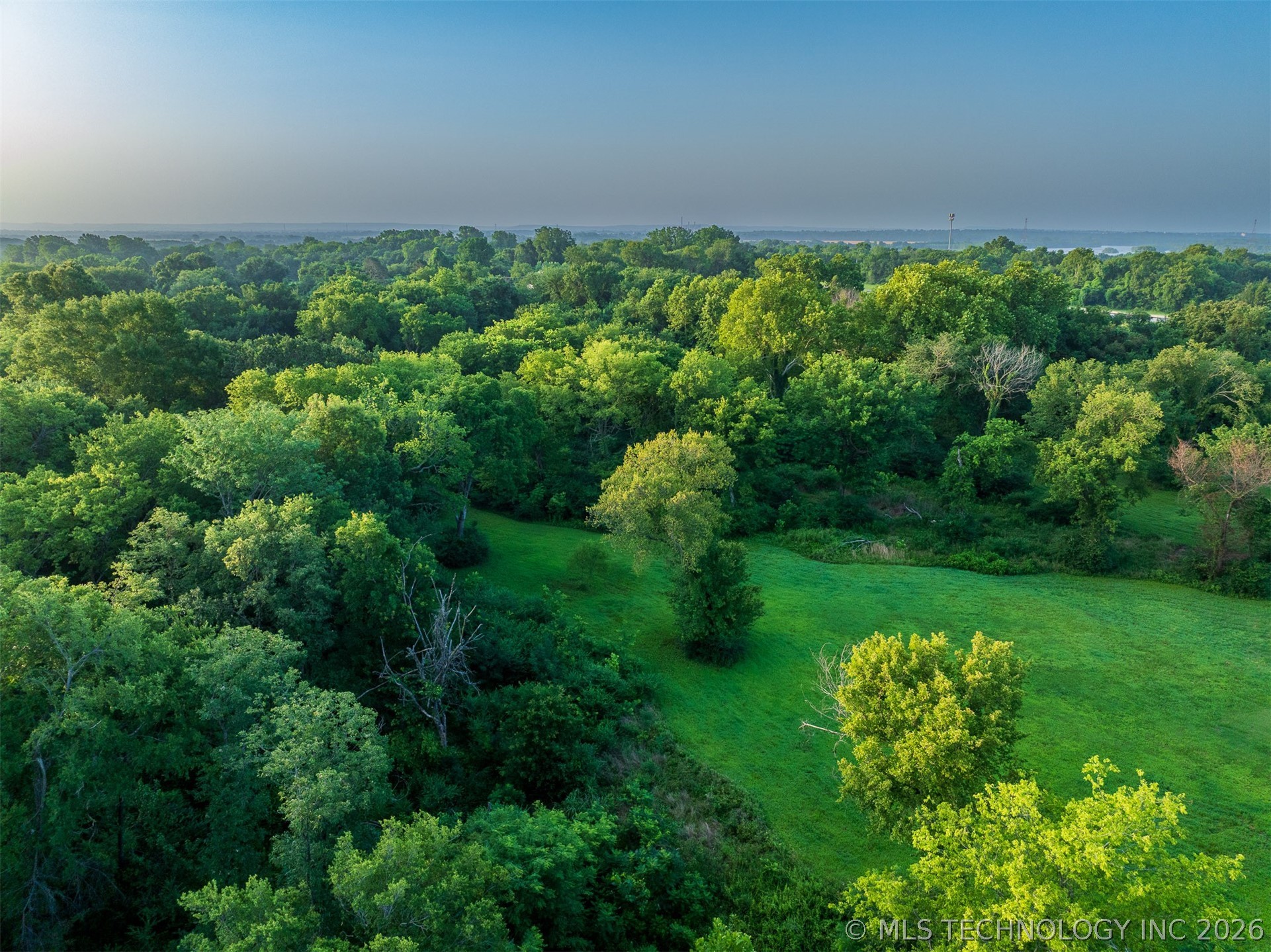 8 E 60th Street N Porter OK 74454