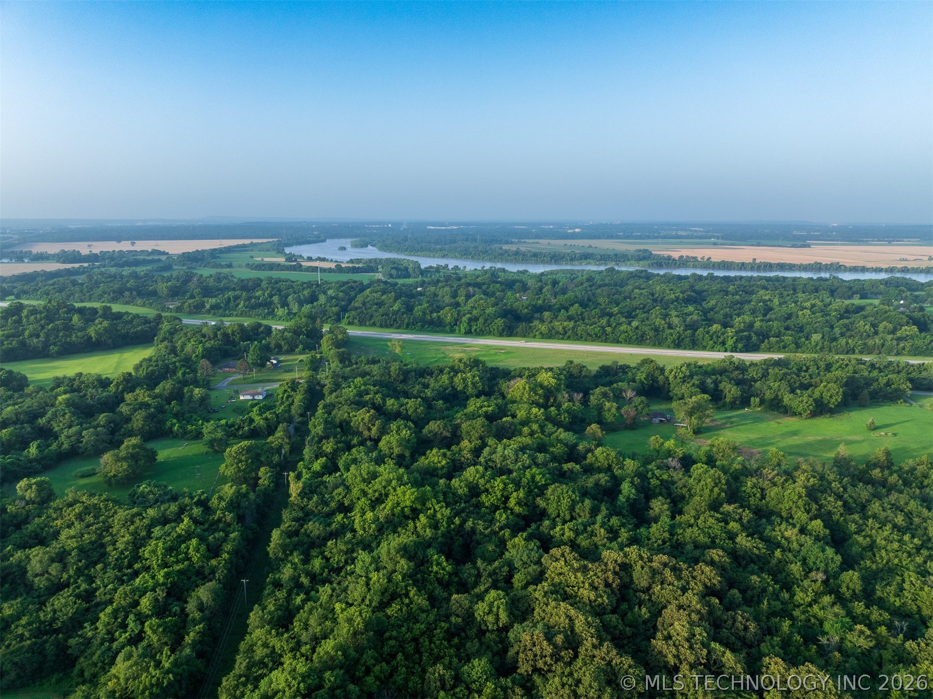 8 E 60th Street N Porter OK 74454