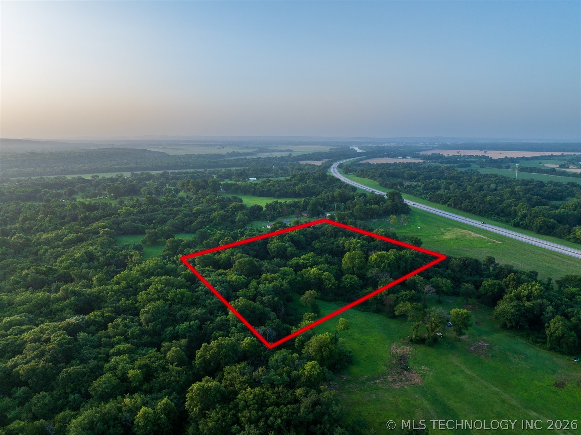 8 E 60th Street N Porter OK 74454