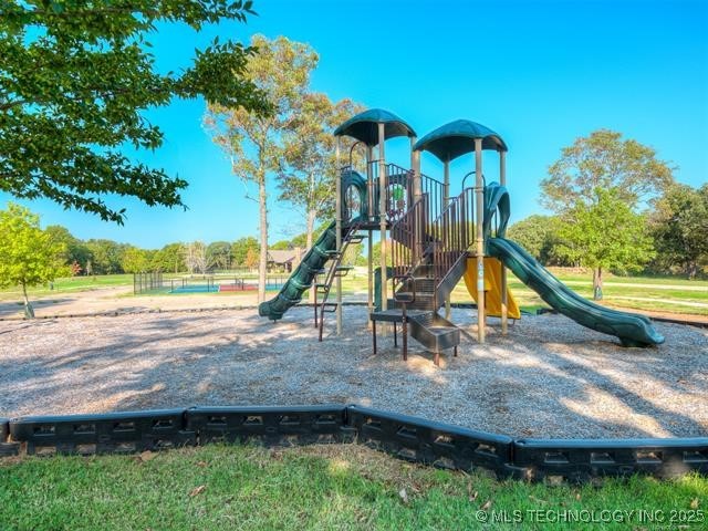 10 Patriot Pointe Eufaula OK 74432