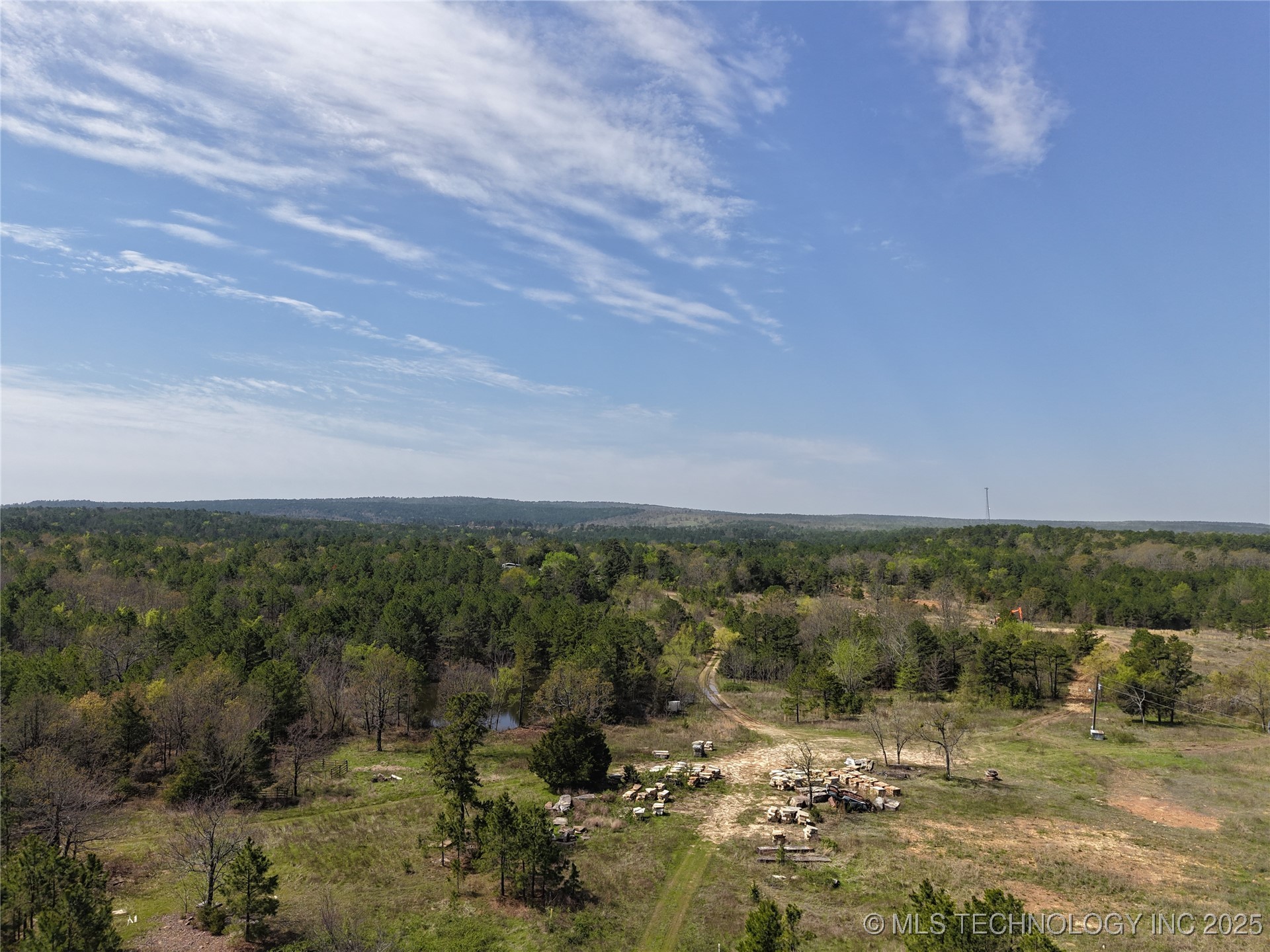 2 NW 196th Road Wilburton OK 74578