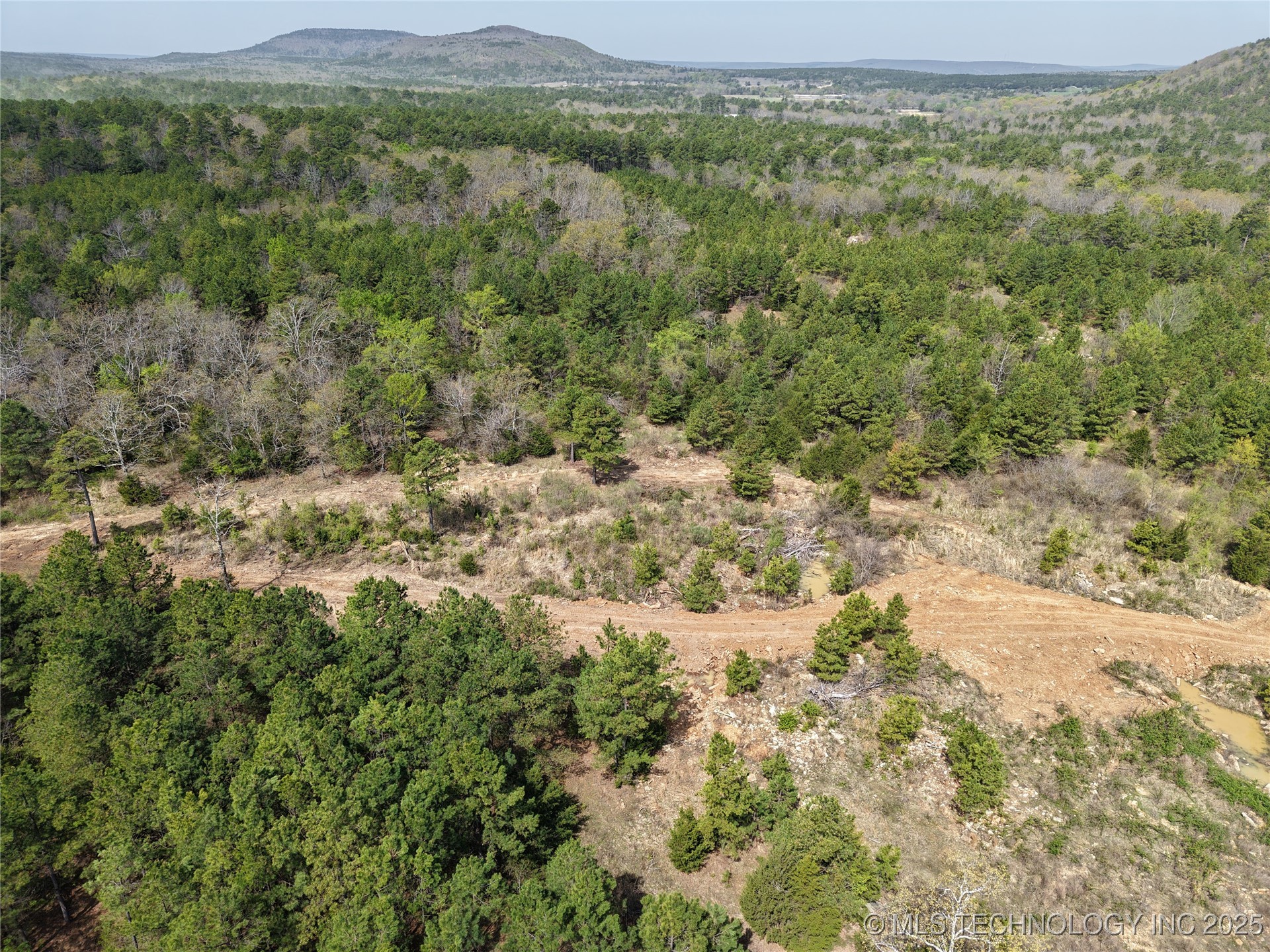 2 NW 196th Road Wilburton OK 74578