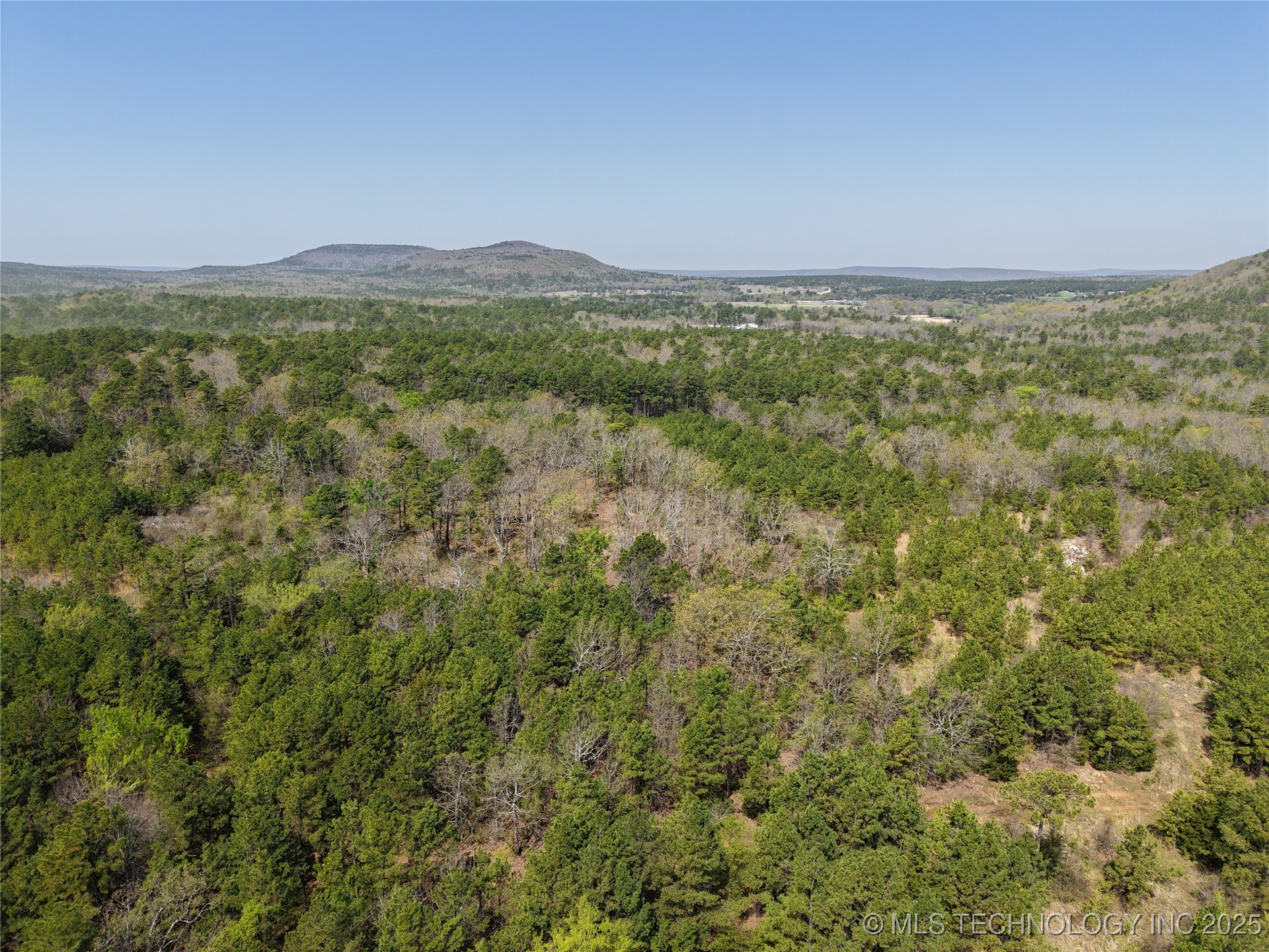 2 NW 196th Road Wilburton OK 74578