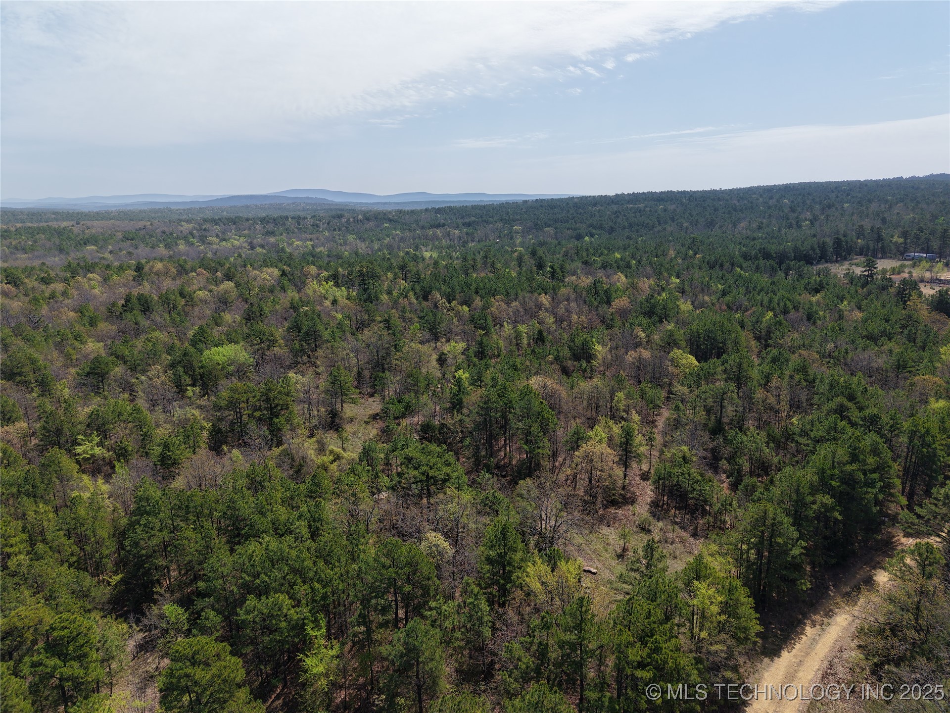 2 NW 196th Road Wilburton OK 74578