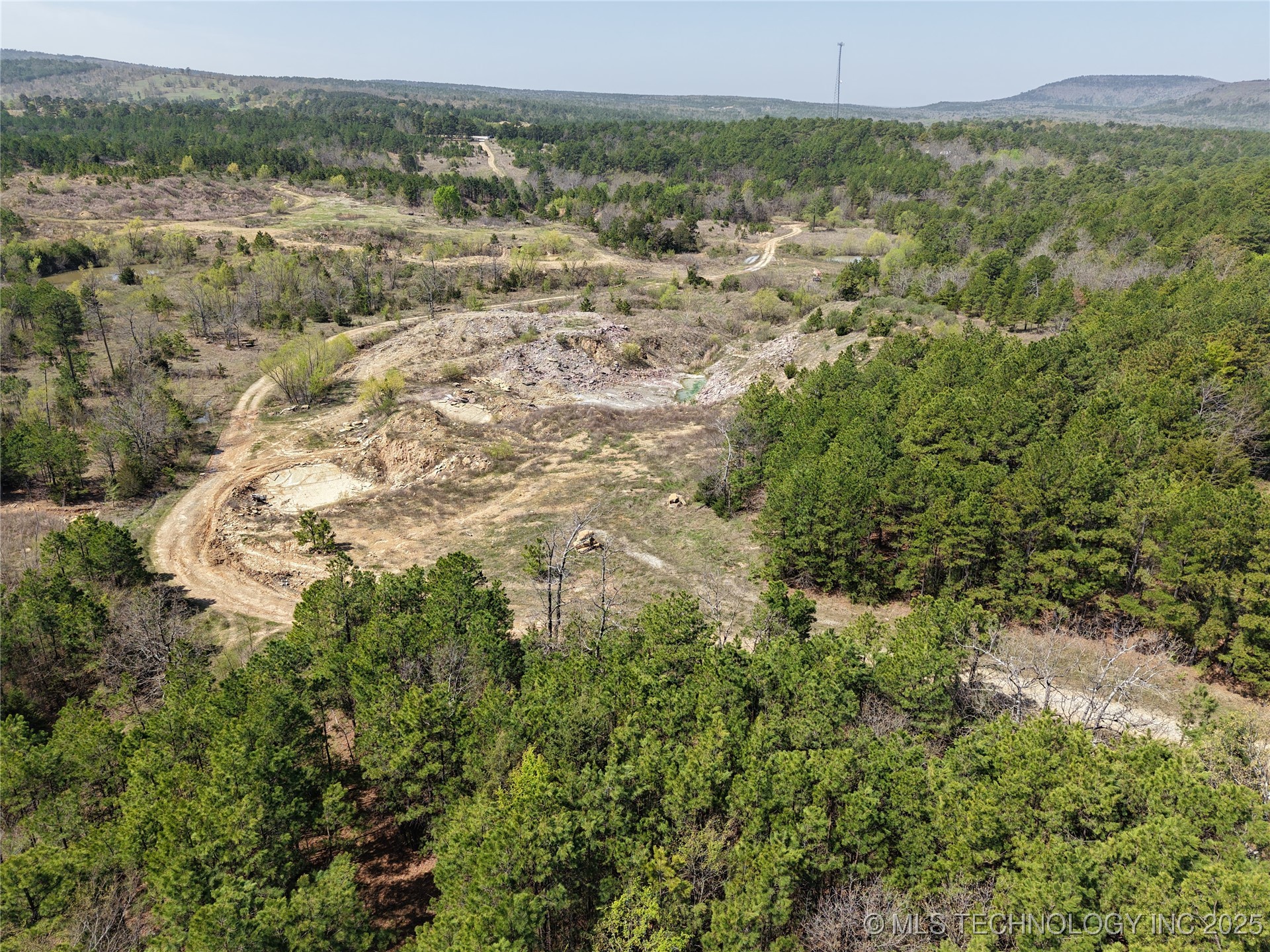 2 NW 196th Road Wilburton OK 74578