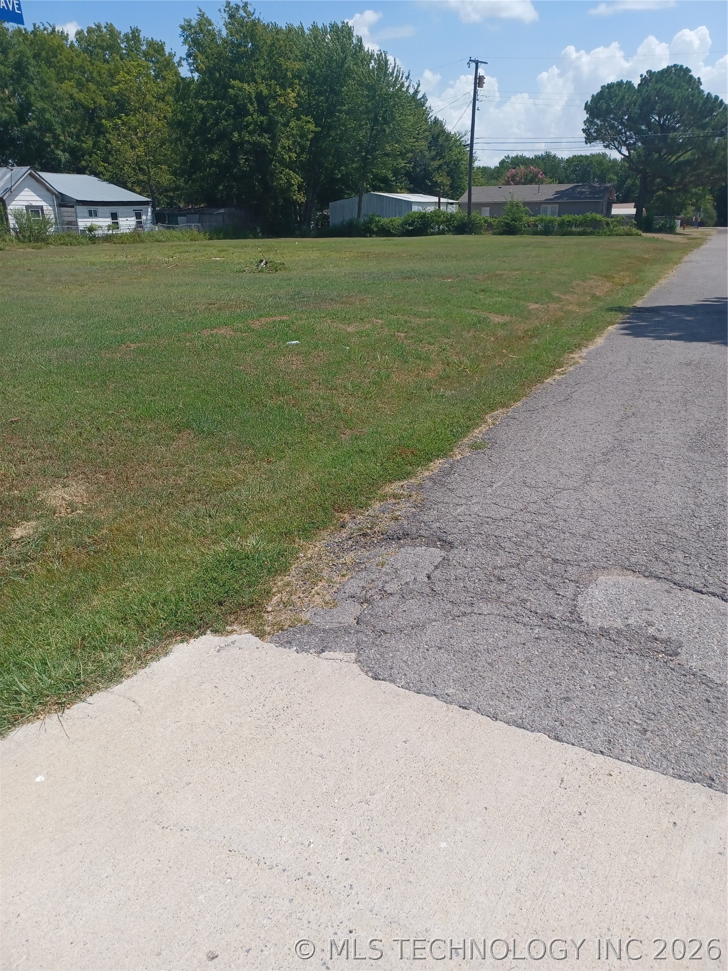 514 SE Main Street Checotah OK 74426