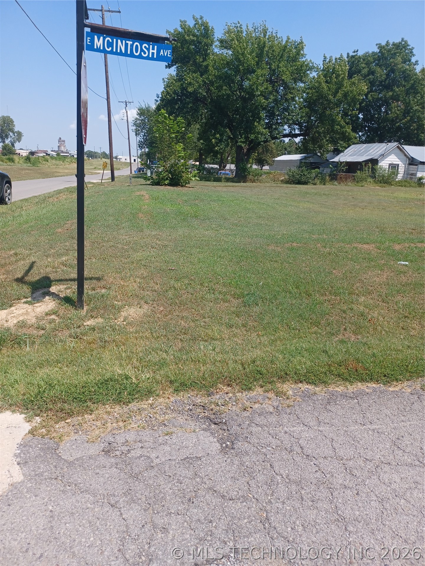 514 SE Main Street Checotah OK 74426