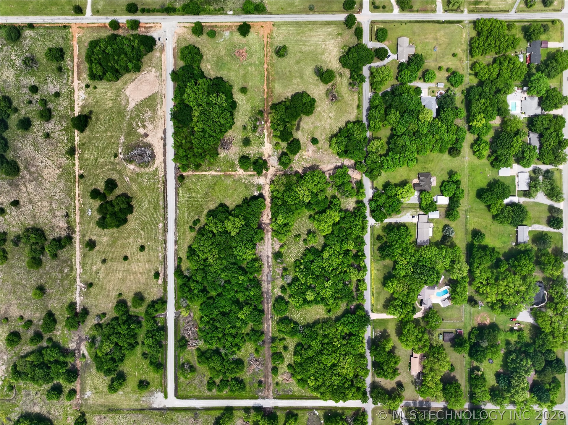 11 N Cherokee Avenue Chouteau OK 74337