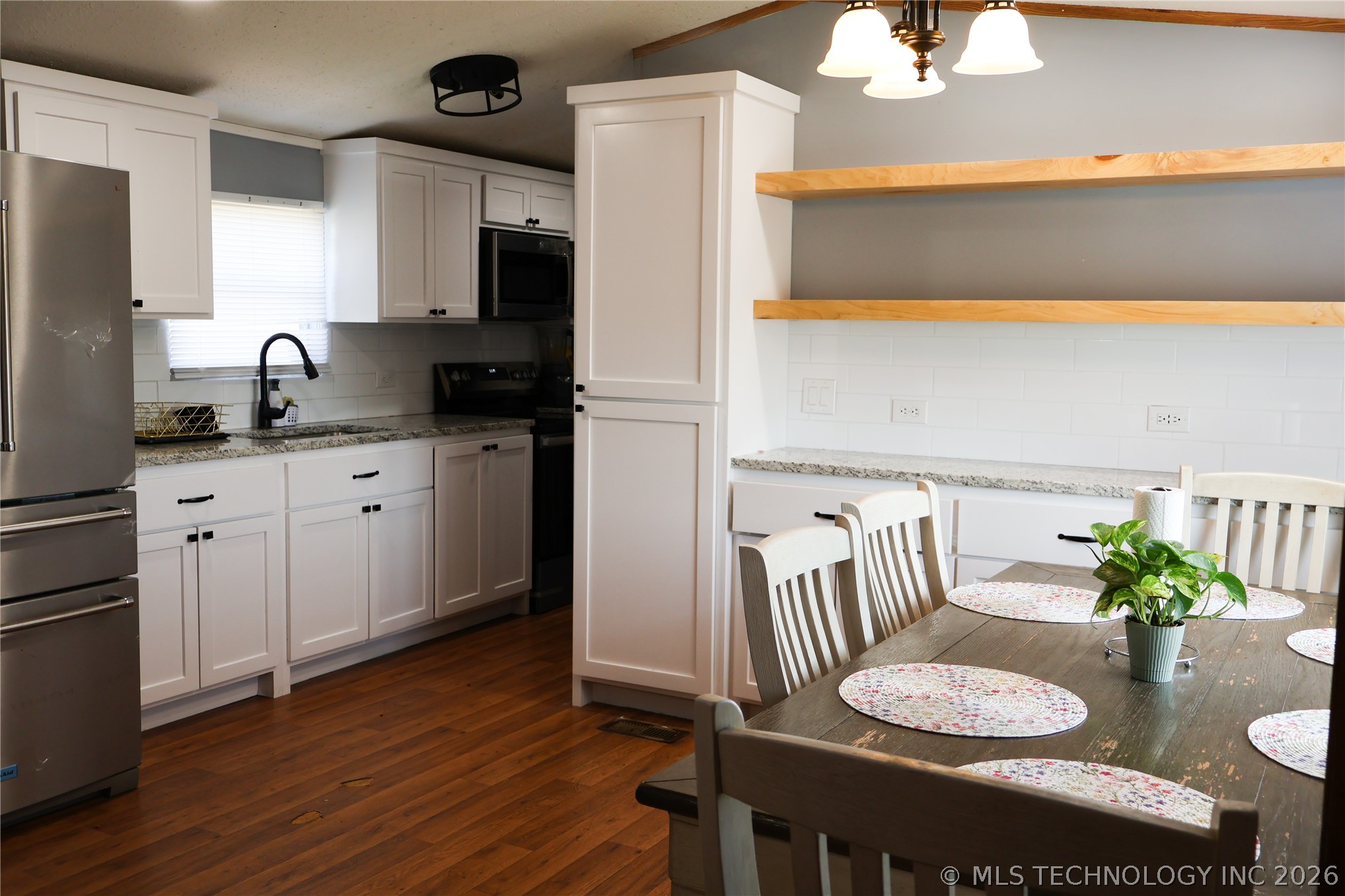 12 Hawk Road W Beggs OK 74421