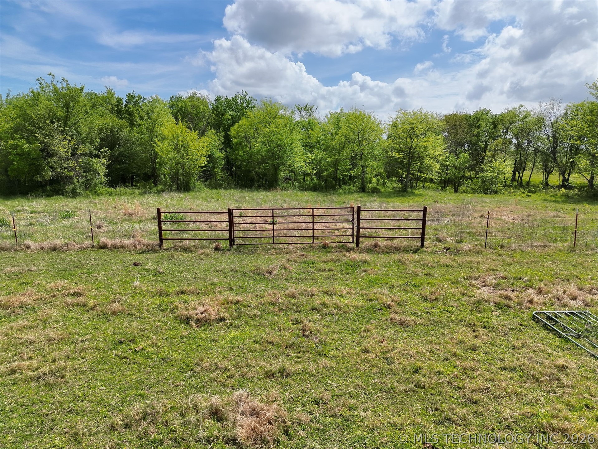28 S 194th Street W Council Hill OK 74428