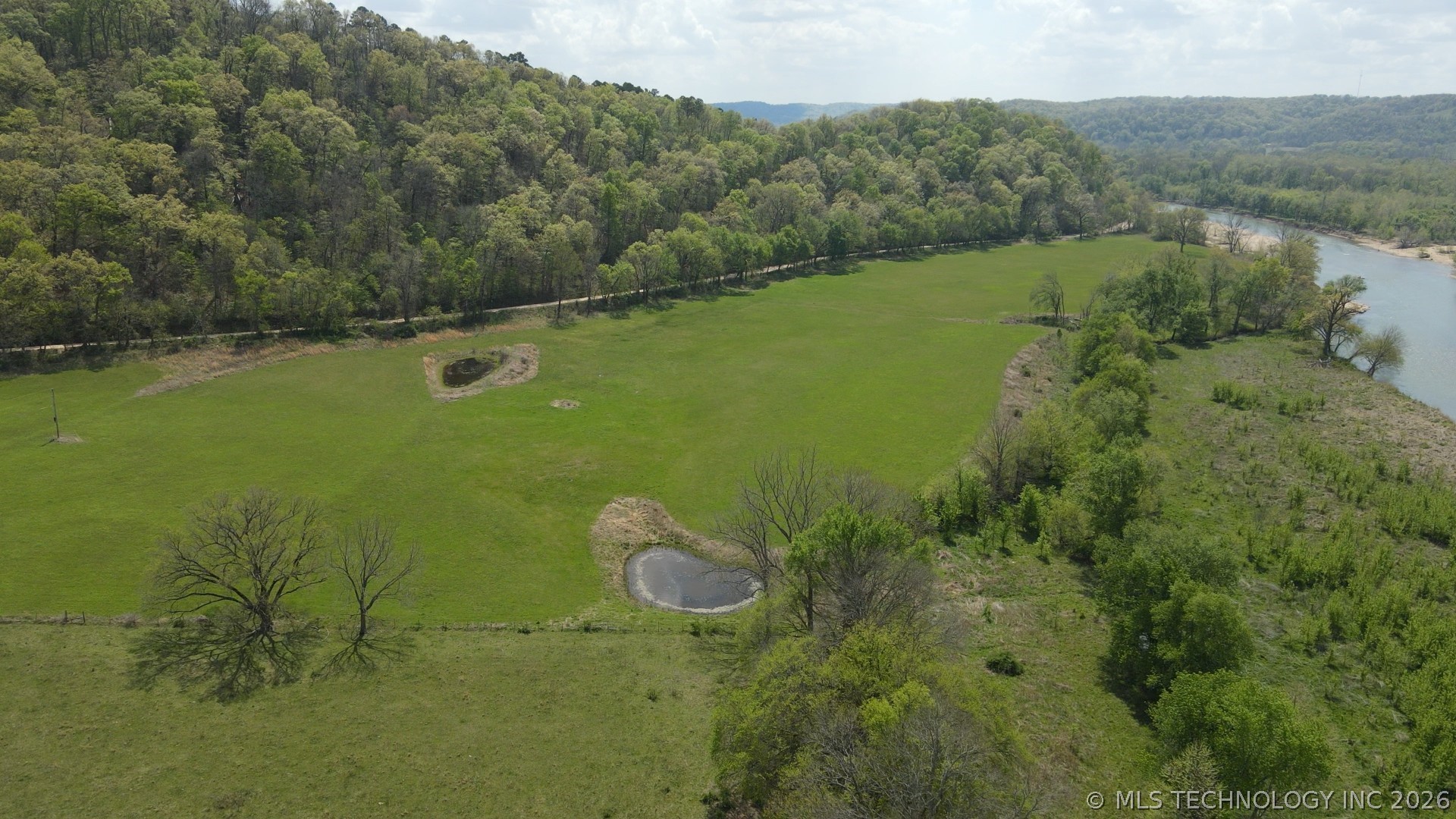 12231 N 569 Road Proctor OK 74457