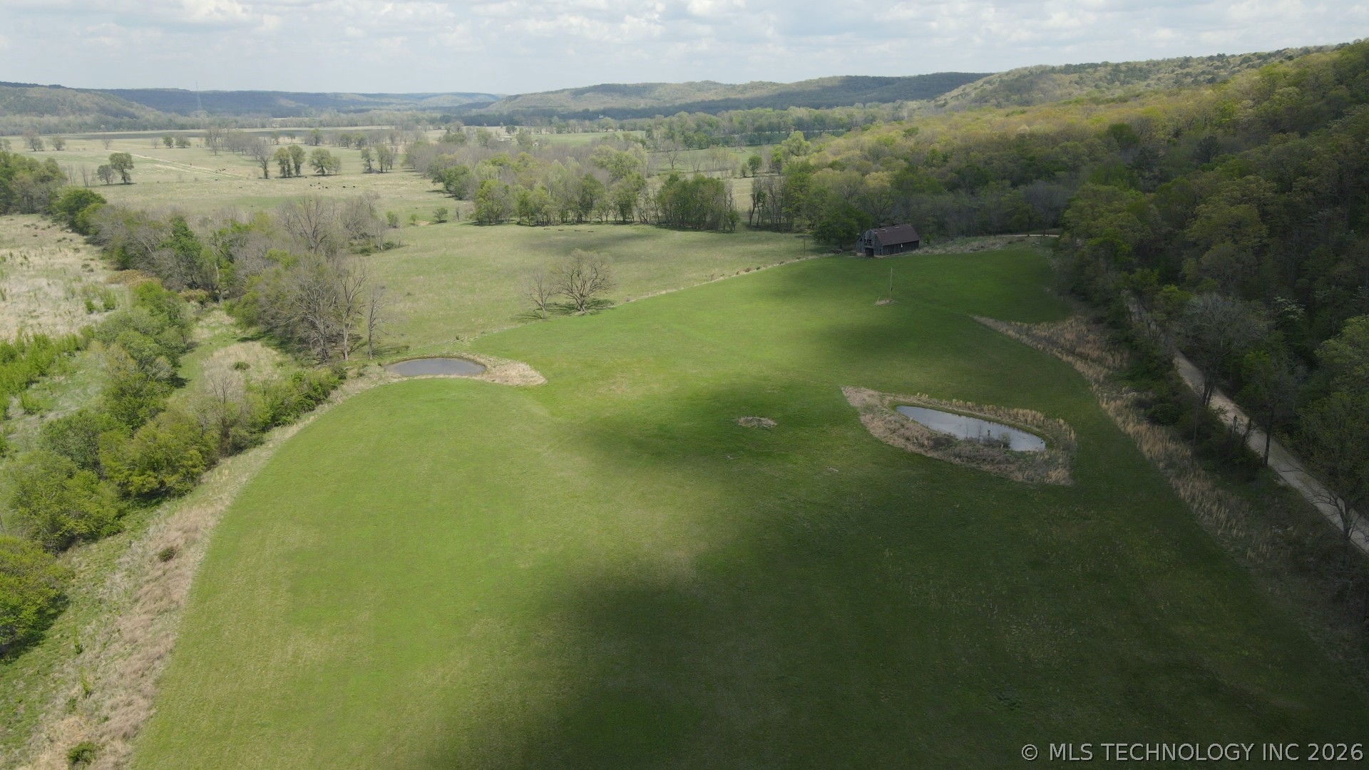 12231 N 569 Road Proctor OK 74457