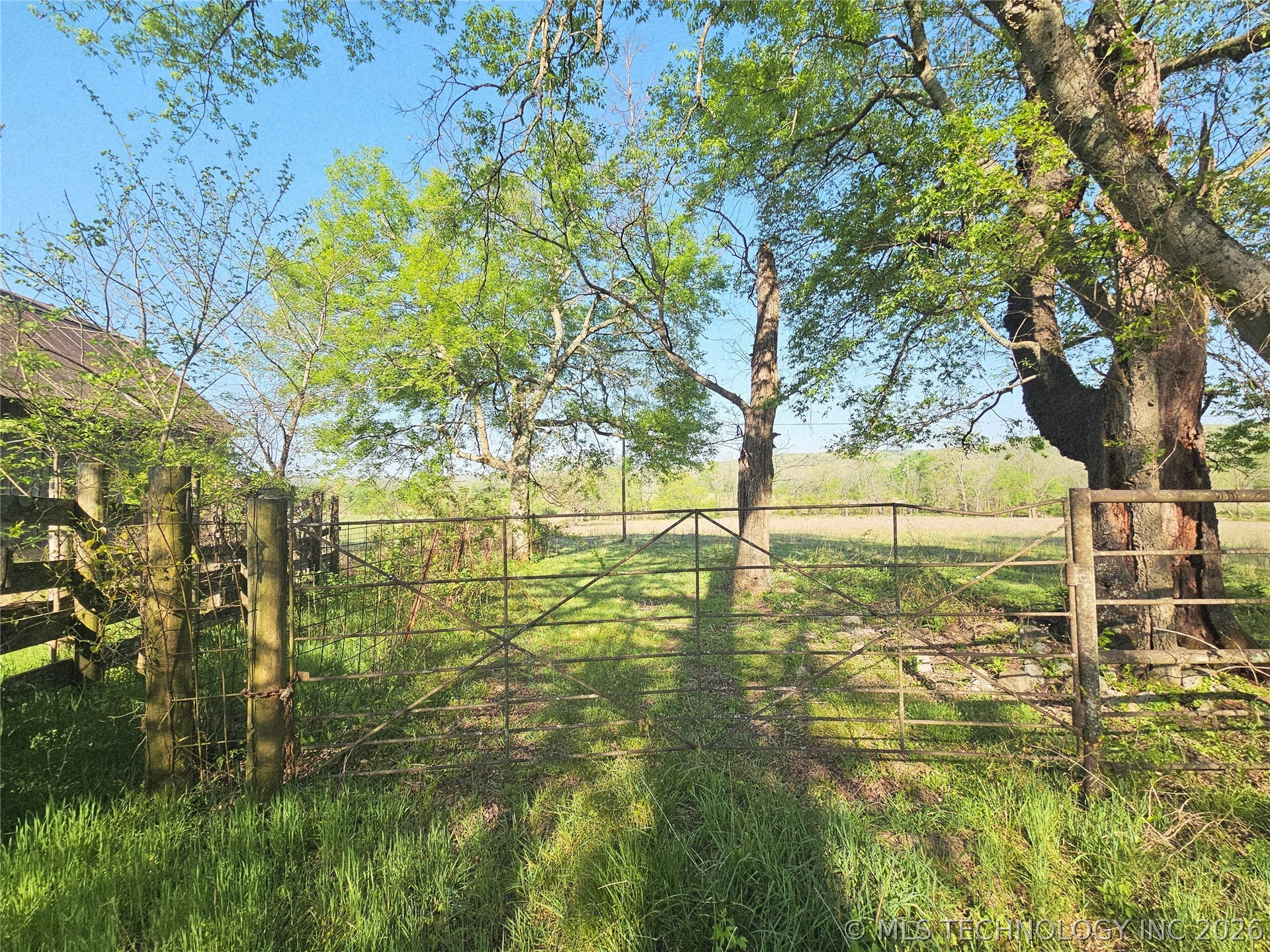 12231 N 569 Road Proctor OK 74457