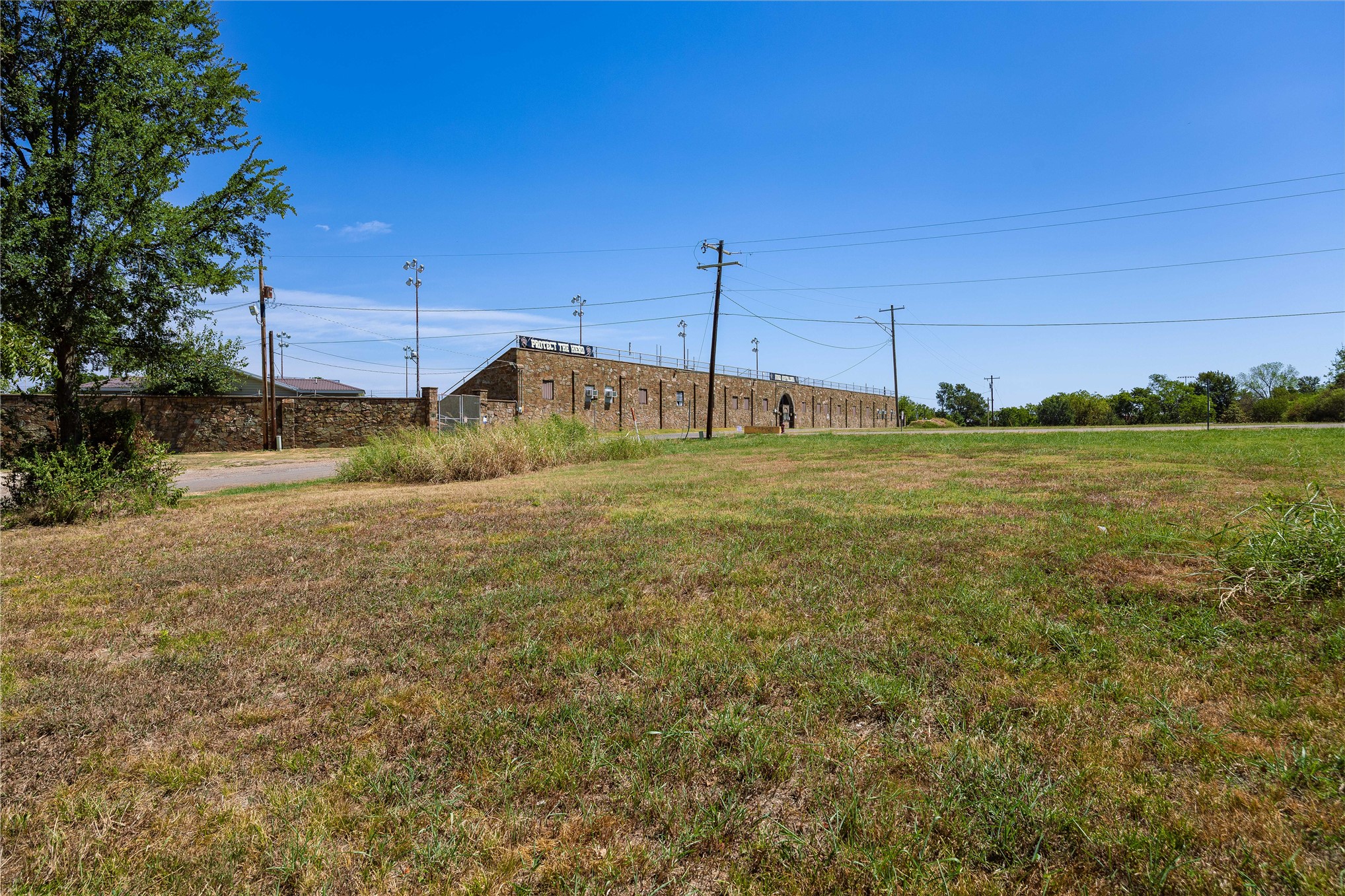 807 N 2nd Street Hugo OK 74743