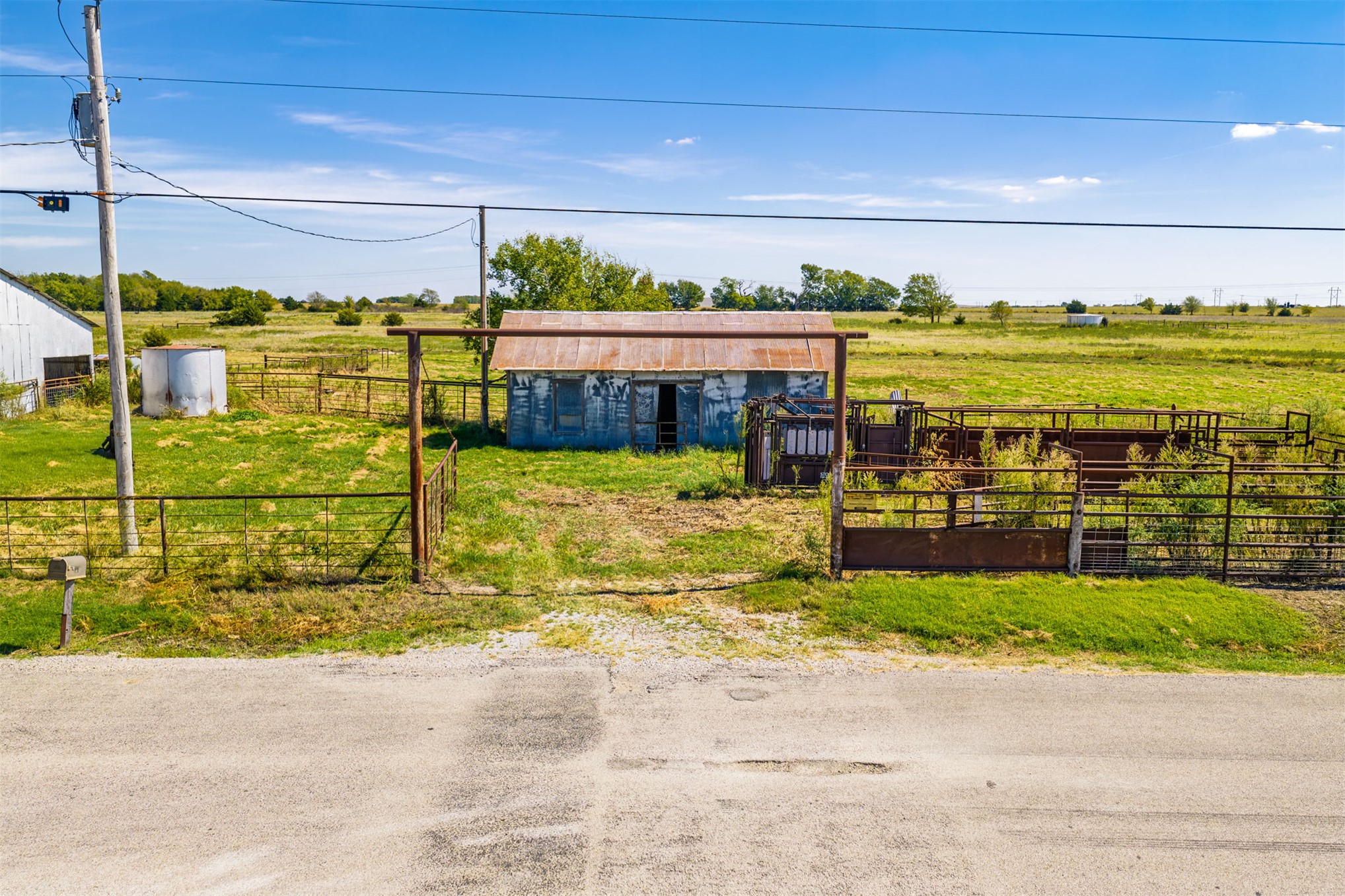 8 N 3990 Road Dewey OK 74029