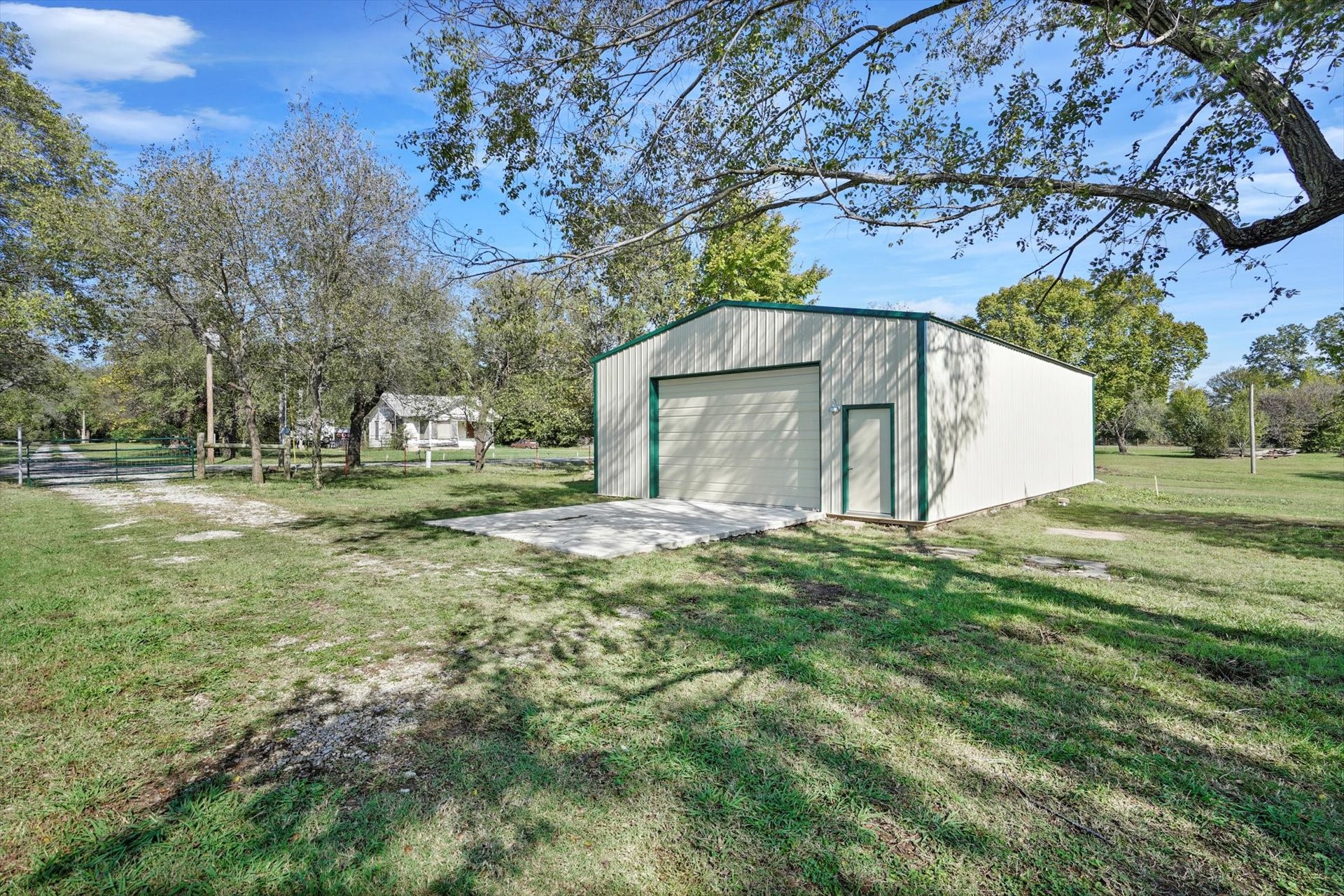 8730 E 136th Street N Collinsville OK 74021