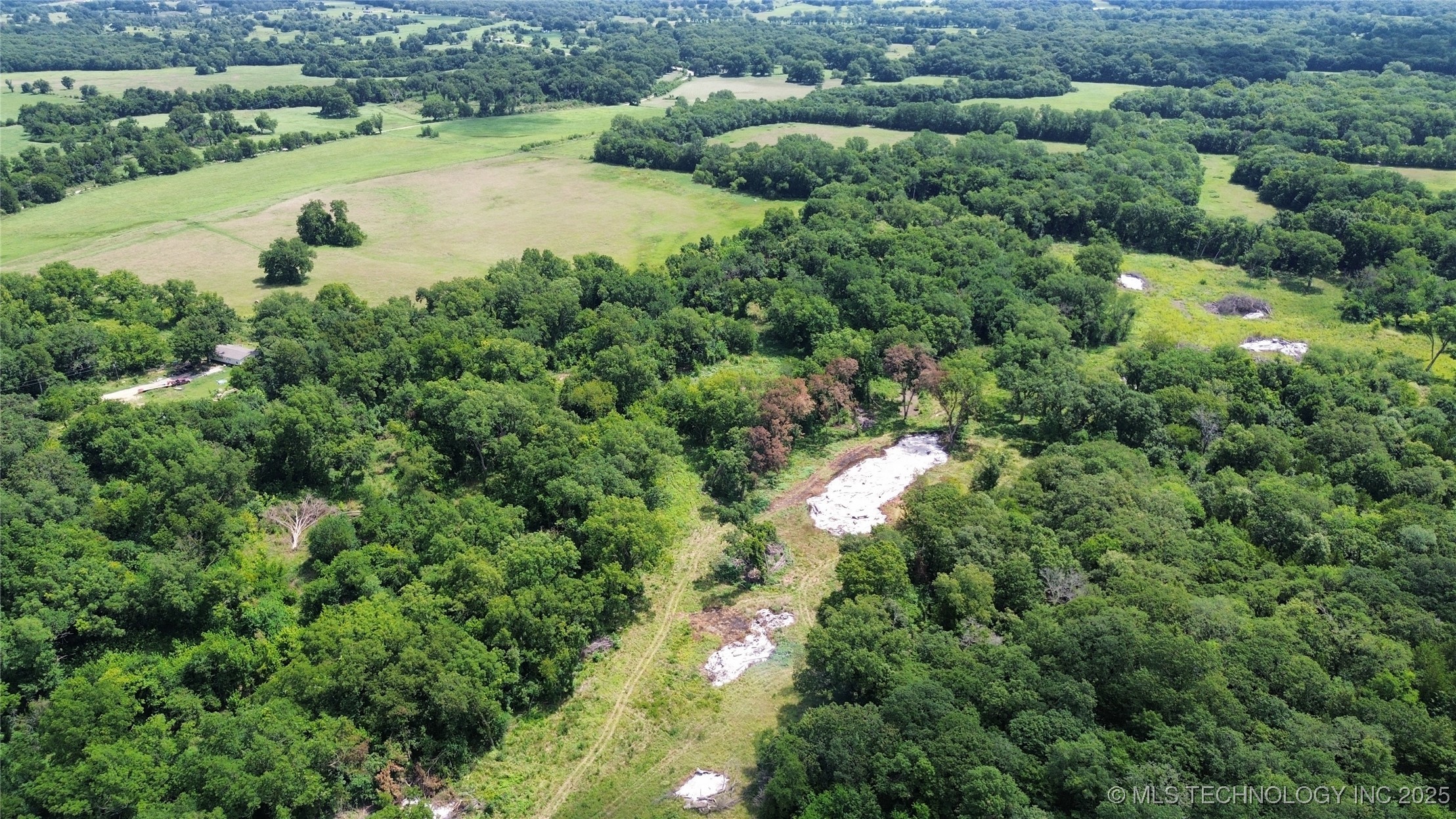 11185 E Gray Hill Milburn OK 73450