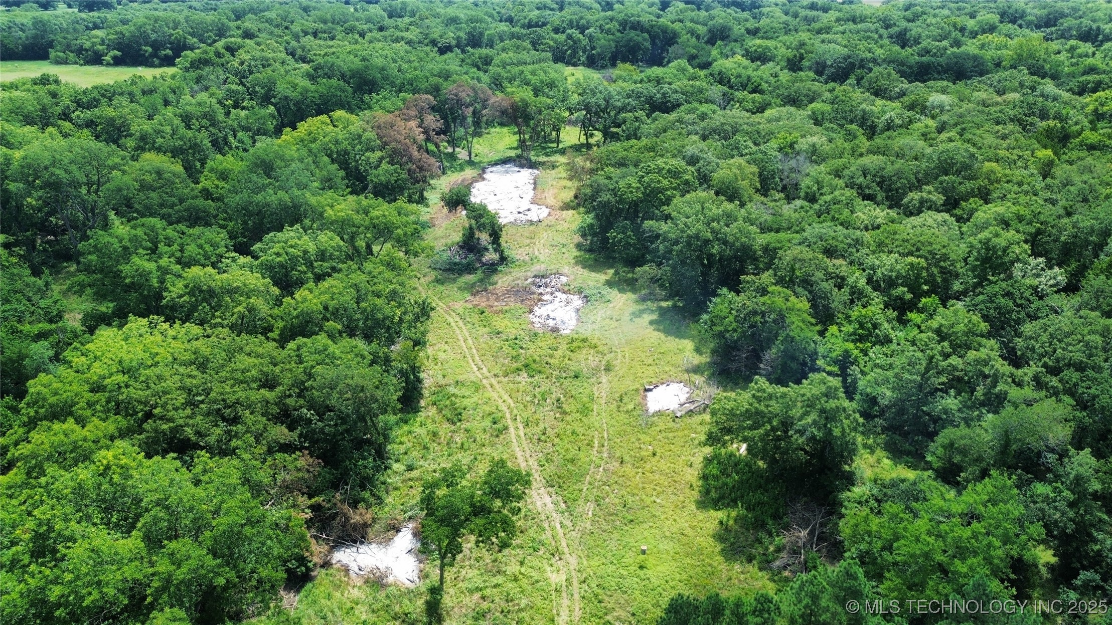 11185 E Gray Hill Milburn OK 73450