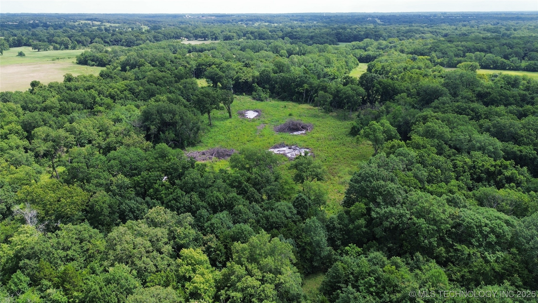 11185 E Gray Hill Milburn OK 73450