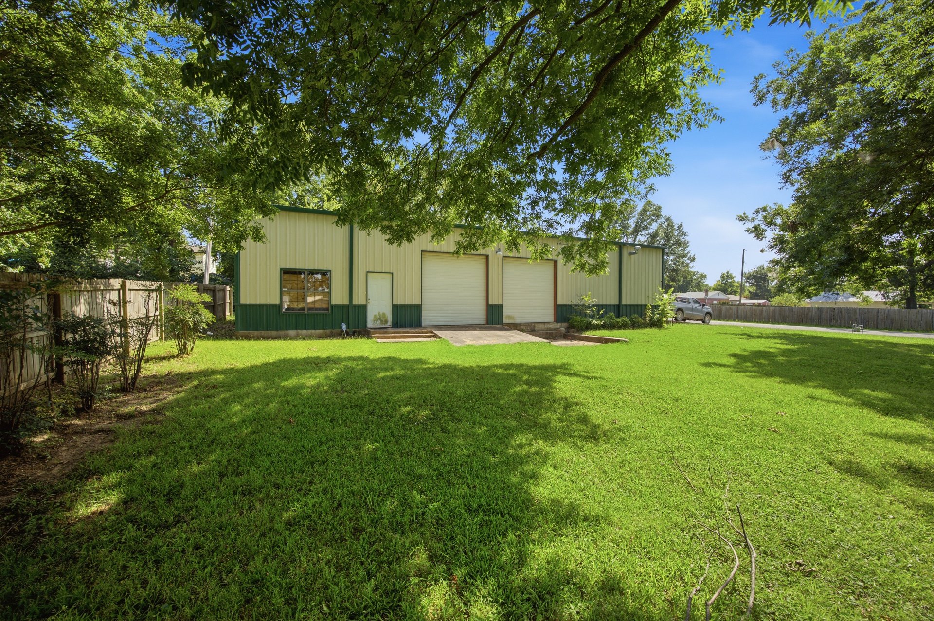 1406 N Hickory Street Mcalester OK 74501