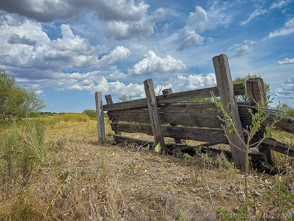 N 2340 Road Chattanooga OK 73528