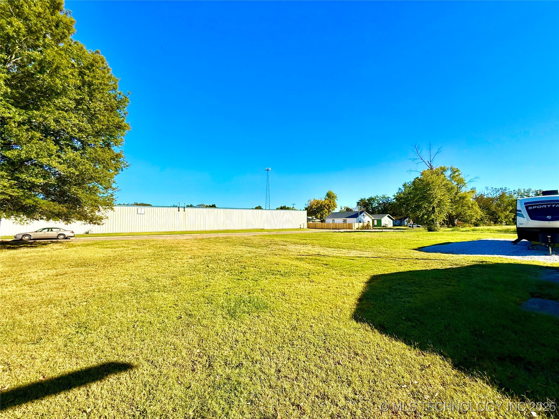 704 E 2nd Avenue Warner OK 74469